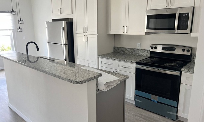 Okeechobee House | New 3-Bedroom Townhome: Pet & Child Friendly in Okeechobee