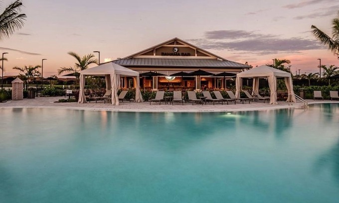 Naples Villa | BRAND NEW/4 BED-3 FULL BATH/BEAUTIFUL SINGLE FAMILY HOME