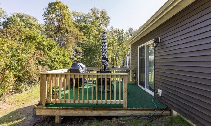 Indianapolis House | New 5-Bed Family Home with Breakfast in Prime Location