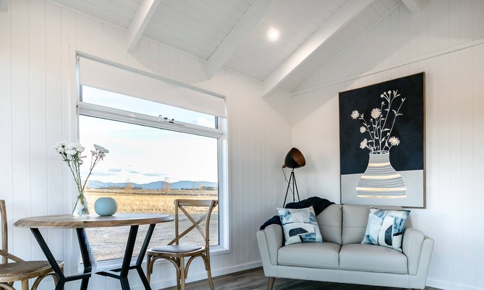 Eurunderee Apartment | New Angourie Studio 2: Family-Friendly with Breakfast Included