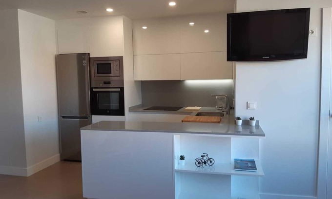 Isla de Arosa Apartment | New Apartment with Oceanfront Views and Pool Access