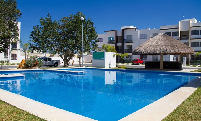 Puerto Juarez Apartment | Modern Apartment with Pool & Pet-Friendly Amenities