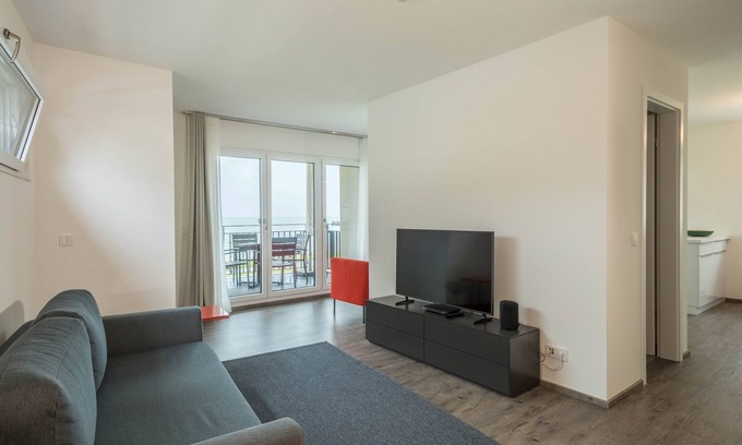 Langenargen Apartment | New Apartment “Arguna” with Breathtaking Lake View & Spa