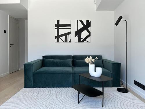 Kesklinn Apartment | Modern Apartments with Balcony, Free Parking & High Ratings