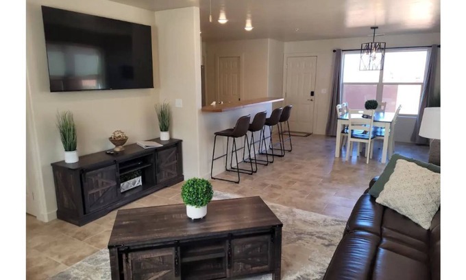 Moab South Valley Villa | Unforgettable Comfy Villa with Pool & Spa in Moab
