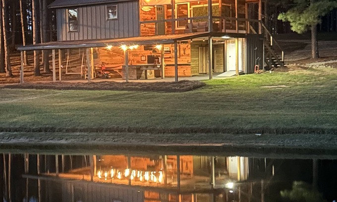 Pelahatchie Cabin | New Cabin with Lake Views and Family-Friendly Amenities
