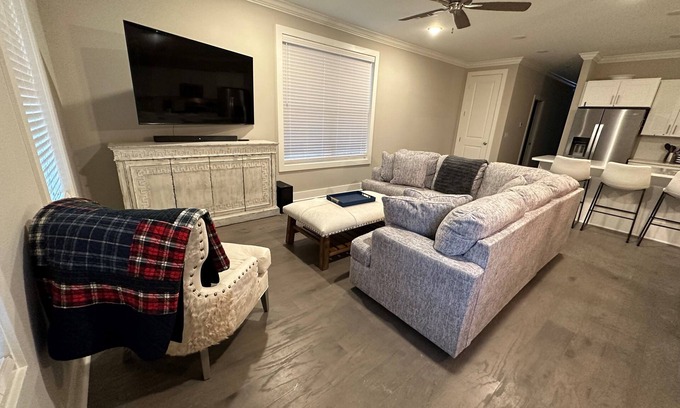 Oxford Condo | New Condo Near Ole Miss Campus with Pool & Family Amenities