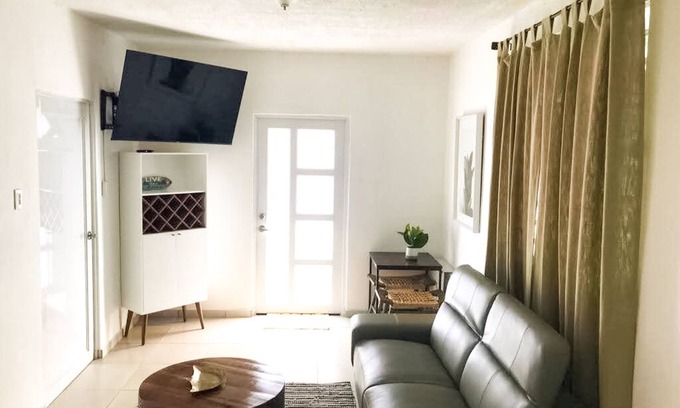 Gobernador Pinero House | New 3BR Oasis with Ocean View, BBQ & Spa Amenities