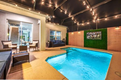 Kissimmee House | New Pond View Vacation Home with Pool - Guest Rated 10/10