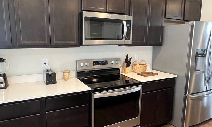 Zionsville Condo | Brand new cozy 4-bedroom condo w/WiFi, AC and pond view in charming Zionsville