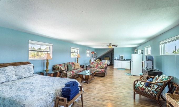 St. George Island Apartment | New Downtown Loft: Walk to Beach, Bay & Enjoy Ocean Views!