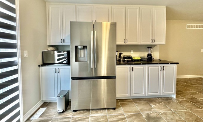 Cobourg House | Newly Built Bongalo Steps from Cobourg Beach, Family-Friendly