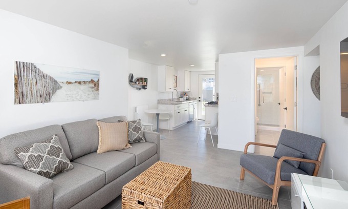 Cayucos House | Inviting Downtown Unit with Oceanfront Views & Top Reviews