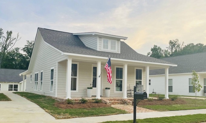 Starkville House | BRAND NEW GAMEDAY HOUSE in STARKVILLE! 3-Bedrooms/2 BA, 2-miles to campus!