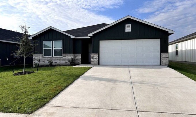 Jarrell House | Brand New Home in Jarrell
