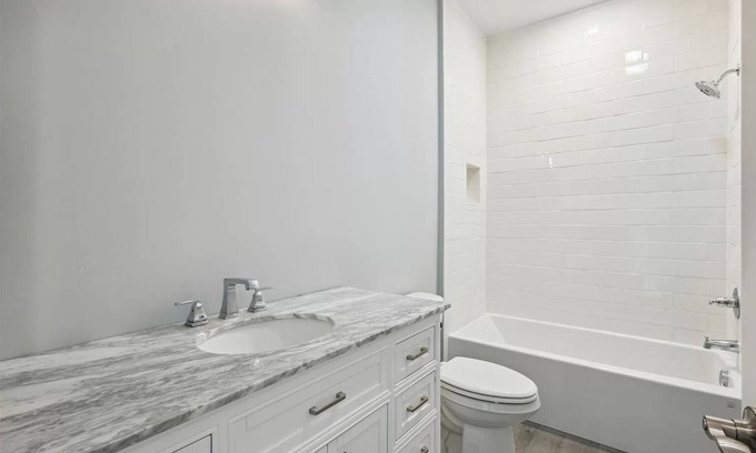 South Bend House | Brand New Home On Beautiful Blackthorn Golf Club
