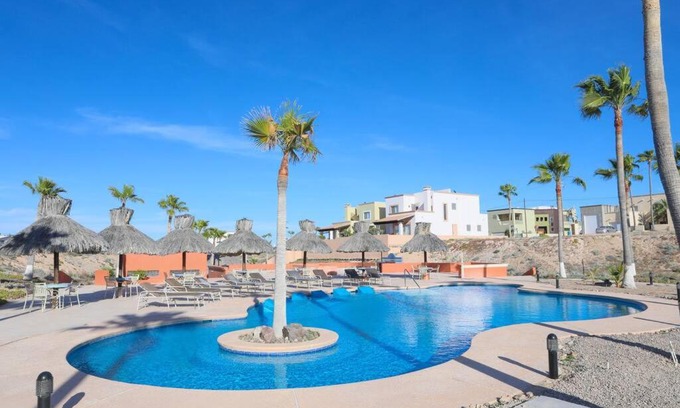 Las Conchas House | New Retreat - The Village in Las Conchas, Family & Pet Friendly