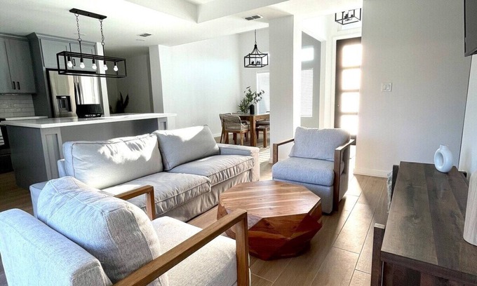 Olmito House | Modern Home with Pool Near SpaceX - Rated 9.2/10!