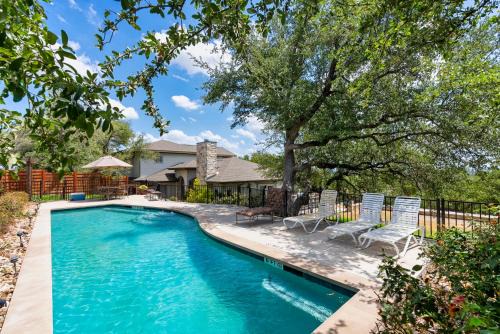 Cardinal Hills House | New Lake Travis Estate with Amazing Pool Experience