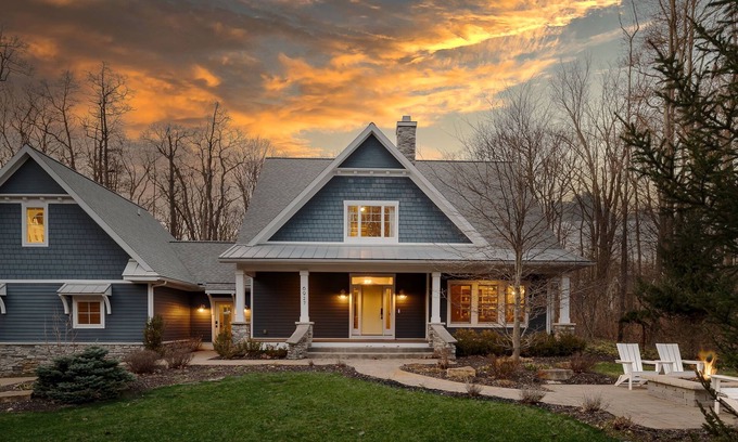 Saugatuck House | BRAND NEW LISTING+PRIVATE BEACH ACCESS-Lakewood Lux custom home on private road