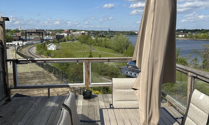 Bangor Apartment | New Waterfront Apartment with Rooftop Deck - 10/10 Rated!