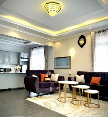 Kireka Apartment | New LakeView PentHouse in Munyonyo - Family Friendly Stay