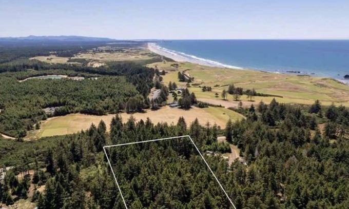 Bandon House | Ultimate Golfers House in Bandon with Pool & Dining Options