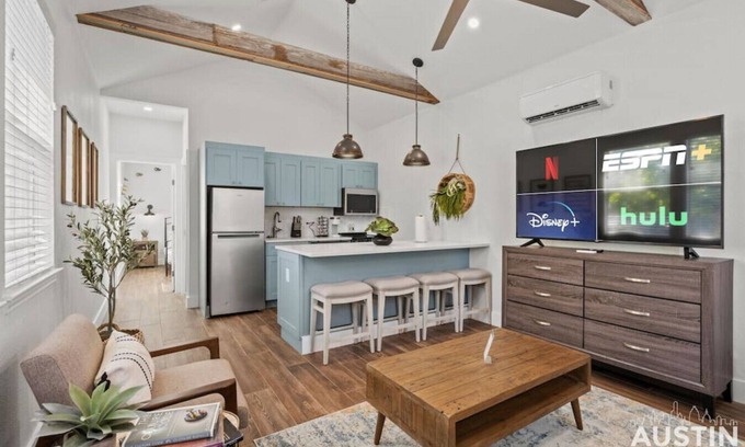Greater South River City Apartment | Modern Retreat Near Downtown with Family-Friendly Amenities