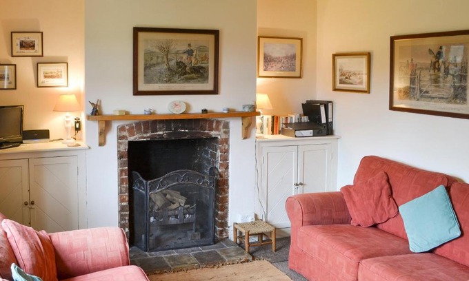 Foxley House | Top-Rated Brandiston Barn Cott: Pet & Child Friendly Stay
