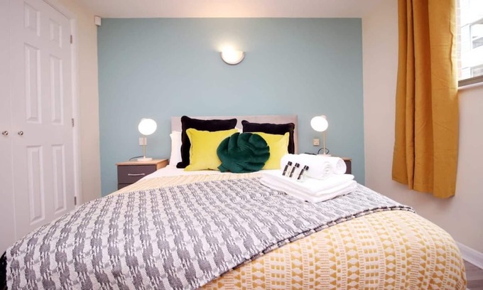 Harbourside Apartment | Brandon Hill Villa with Private Terrace and Family Amenities