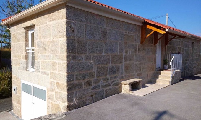 Ponte Caldelas House | Relax at Brasiña House: Top-Rated Spa & Breakfast Included