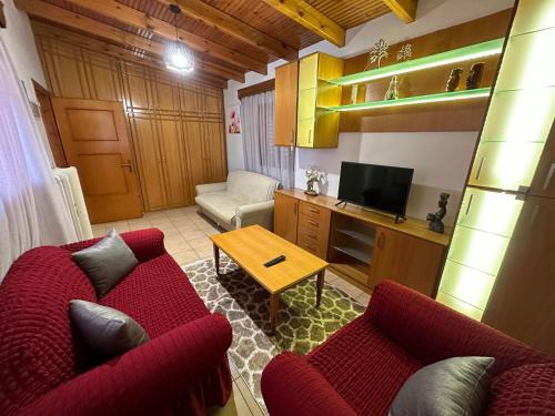 Vartholomio Apartment | Bratis House 2: Family-Friendly Stay with Outstanding Reviews