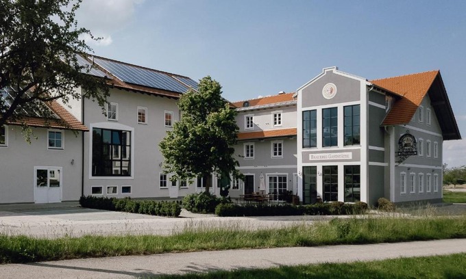 Obertaufkirchen Hotel | Family-Friendly Retreat at Brauerei Gaststätte Stierberg