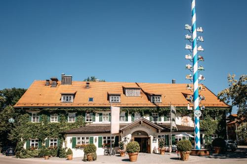 Munchen District Hotel | Discover Brauereigasthof-Hotel Aying: Pet Friendly & Oceanfront
