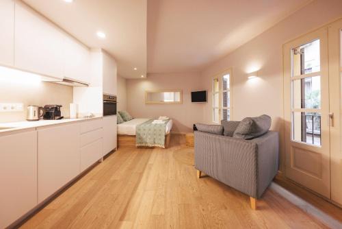 Barri Vell Apartment | Budget-Friendly Bravissimo Barca Studio - Child Friendly Stay