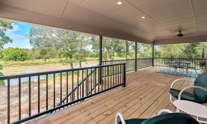 Waco House | Cozy Brazos River Bungalow Near Silos & Baylor - Top Rated