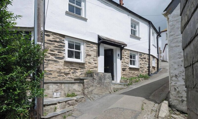 Port Isaac Cottage | Pet-Friendly BRE Cottage: Your Ideal Getaway in Port Isaac