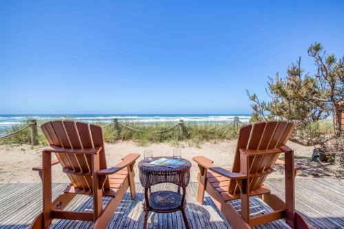 Neskowin House | Experience Breakers Beach House #1: Family-Friendly Retreat