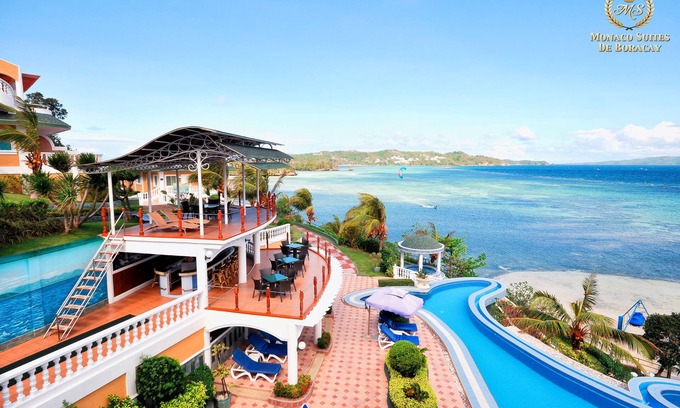 Manoc-Manoc Resort | Delightful Breakfast at Monaco with Pool and Spa Amenities