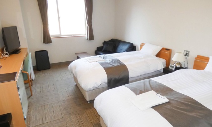 Hokuto Hotel | Delightful Stay with Breakfast and Yatsugatake Views