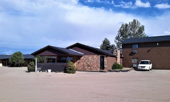 Cheyenne Wells House | Refreshing Getaway: Pet-Friendly Units with Pool Access