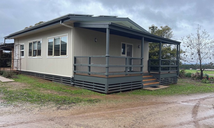Glenellen House | Breathe Deep. Wander Freely. Stay on the Farm