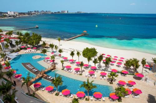 Zona Hotelera Resort | Indulgent Escape at Breathless Cancun Soul Resort & Spa