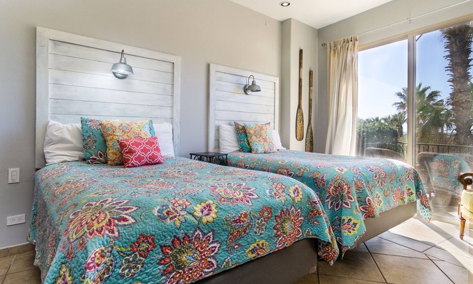 La Choya Condo | Oceanfront 2BR Condo at Bella Sirena with Pool & Spa