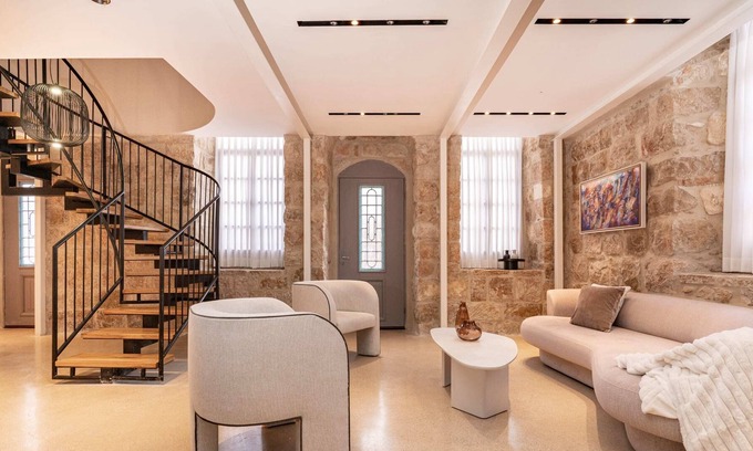 Musrara Apartment | Breathtaking 3BR Villa With Garden/Pool/Parking