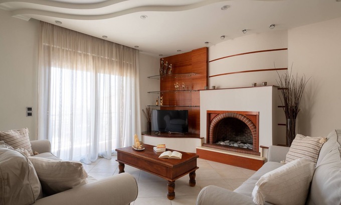 Gennadi Apartment | Scenic Apartment with Beach Views - Family-Friendly Retreat