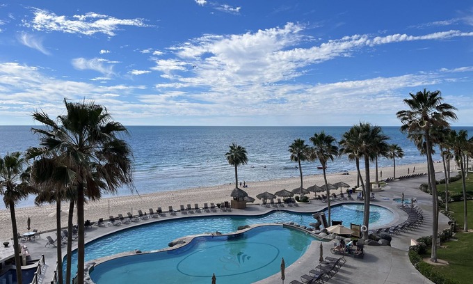 Sandy Beach Condo | Unforgettable Beachfront Views at Sonoran Sea Resort
