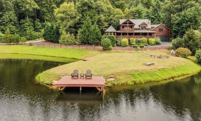 Natures Courtyard Cabin | Scenic Lakefront Cabin with Hot Tub and Firepit Retreat