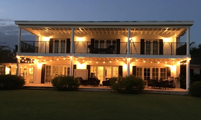 Homestead House | Experience a Tropical Country Estate with Heated Pool