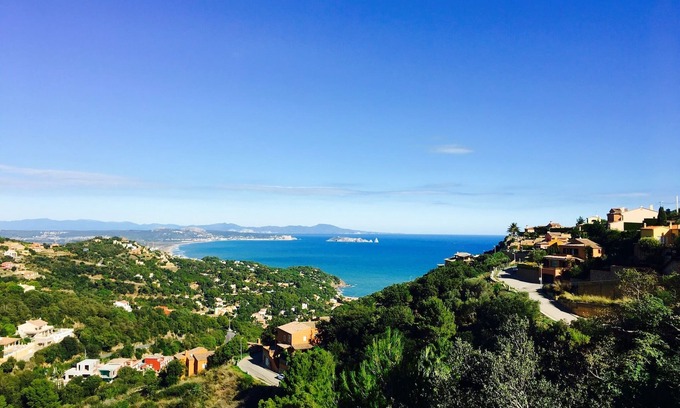 Begur House | Oceanfront Retreat with Stunning Seaviews in Begur
